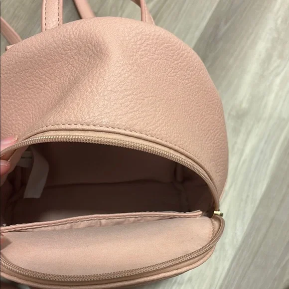 Pink Leather Backpack - Picture 5 of 6